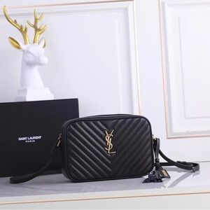 🧚🏻‍♀️YSL 🧚🏻‍♀️Black Lou Camera Bag
